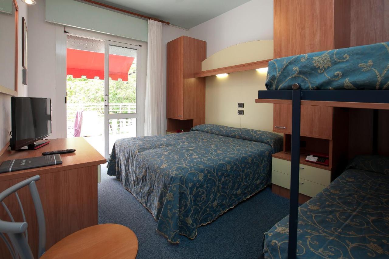 Hotel Derby S Lido di Jesolo Eksteriør bilde