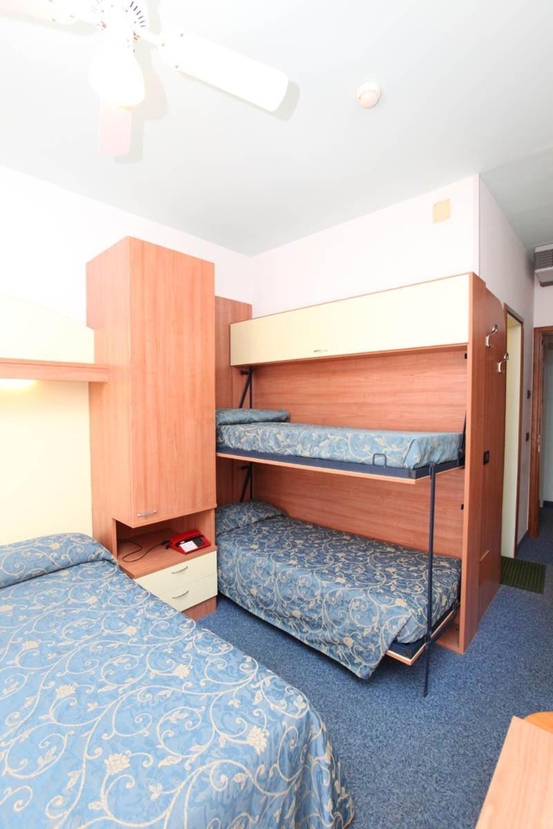 Hotel Derby S Lido di Jesolo Eksteriør bilde