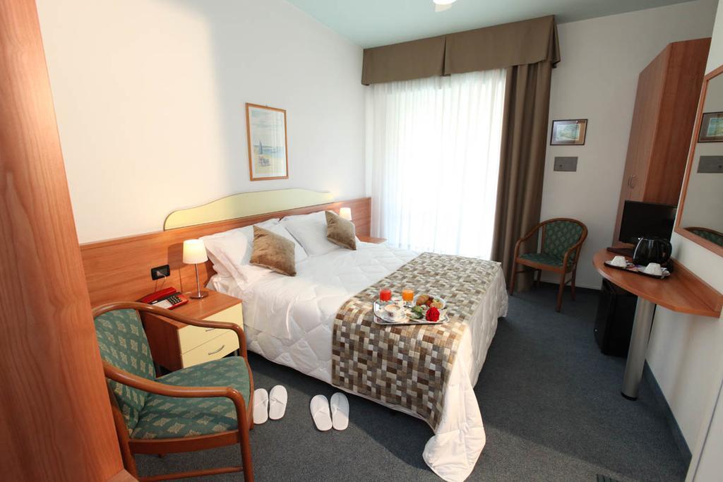 Hotel Derby S Lido di Jesolo Eksteriør bilde