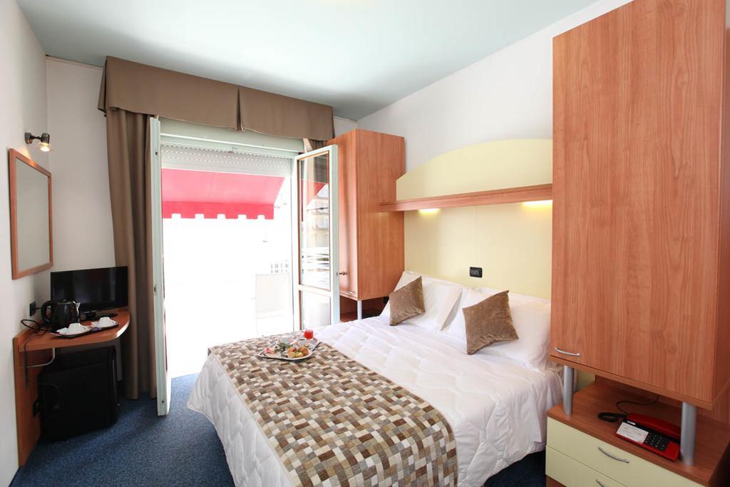 Hotel Derby S Lido di Jesolo Eksteriør bilde