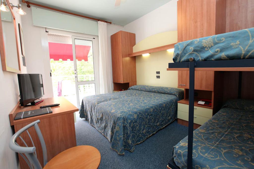 Hotel Derby S Lido di Jesolo Eksteriør bilde