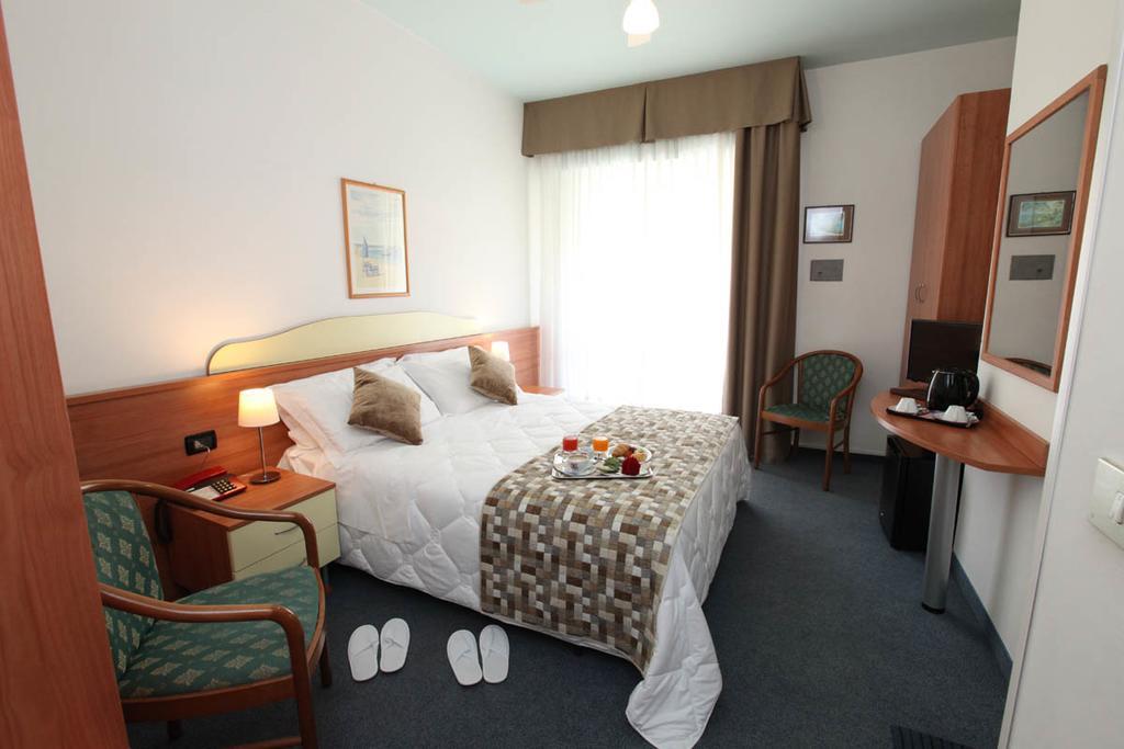 Hotel Derby S Lido di Jesolo Eksteriør bilde